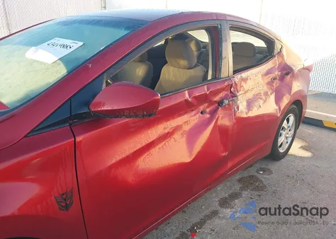 2014 Hyundai Elantra Se z USA, uszkodzony, nr VIN 5NPDH4AE9EH493392